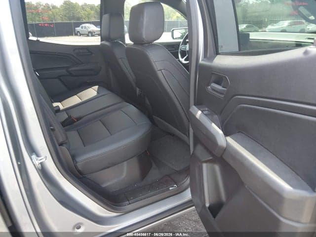 2025 CHEVROLET COLORADO 4WD TRAIL BOSS 8