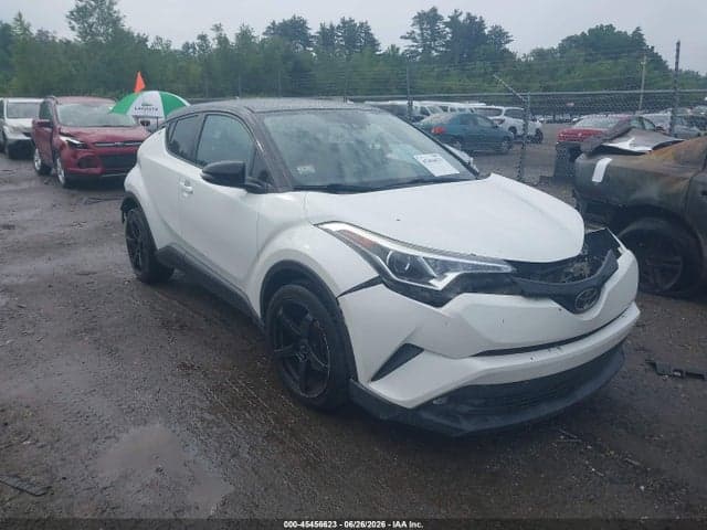 2018 TOYOTA C-HR XLE PREMIUM - 1