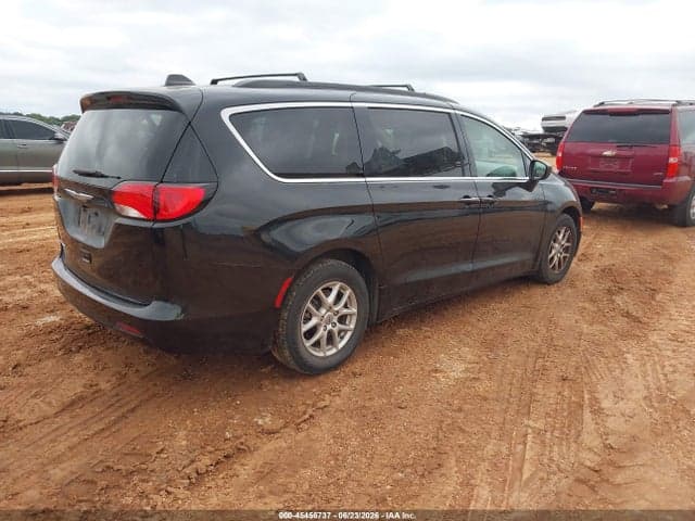 2021 CHRYSLER VOYAGER LXI 4
