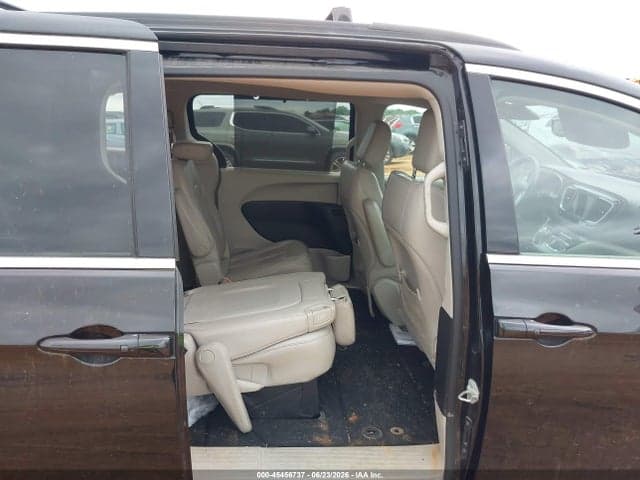 2021 CHRYSLER VOYAGER LXI 8