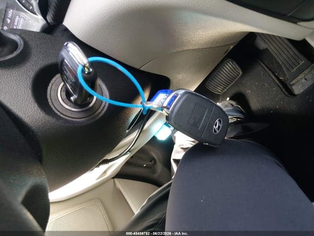 2021 HYUNDAI TUCSON SE 11