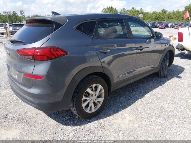 2021 HYUNDAI TUCSON SE 4