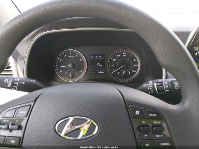 2021 HYUNDAI TUCSON SE 7