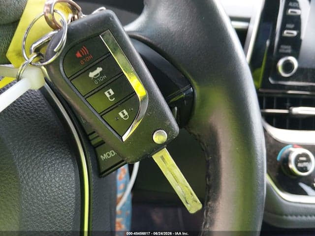 2020 TOYOTA COROLLA SE 11