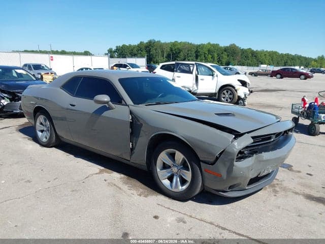 2017 DODGE CHALLENGER SXT