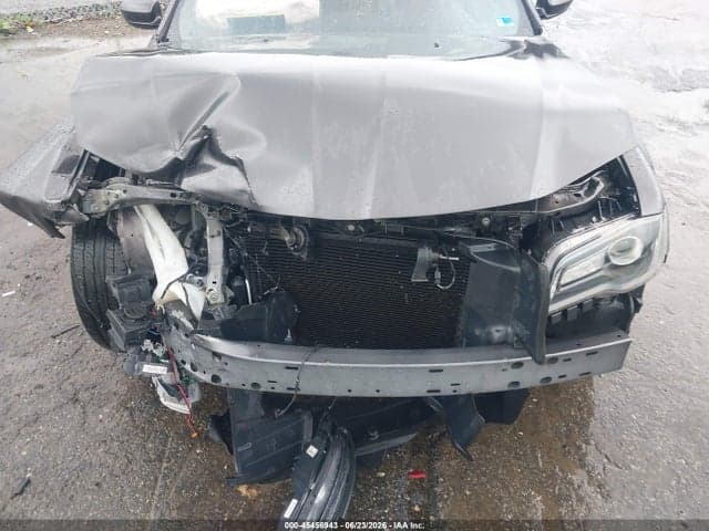 2017 CHRYSLER 300 300S 10