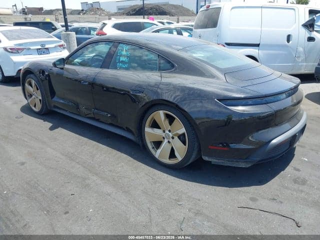 2022 PORSCHE TAYCAN 3