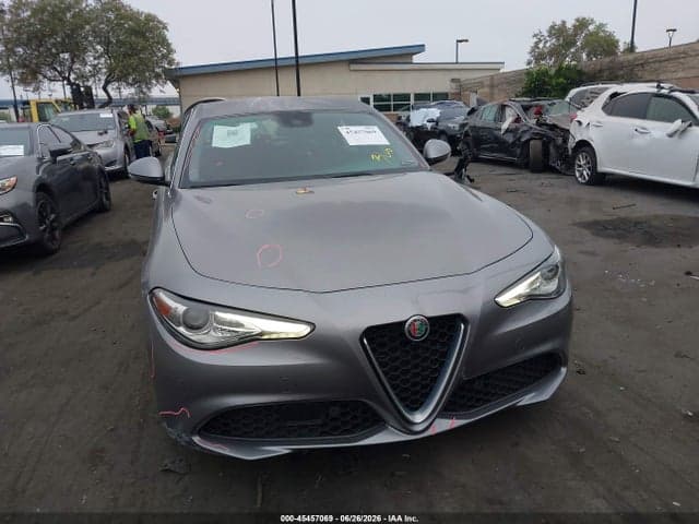 2019 ALFA ROMEO GIULIA RWD 18