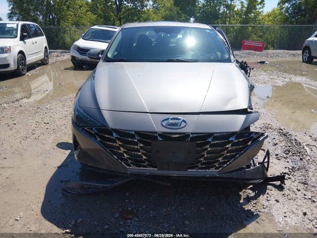 2022 HYUNDAI ELANTRA HYBRID LIMITED 12