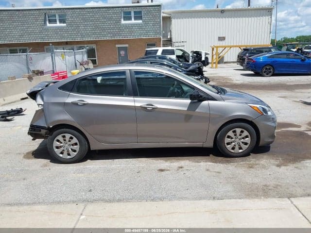 2017 HYUNDAI ACCENT SE 14