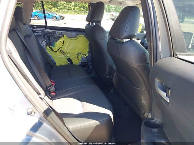 2026 TOYOTA COROLLA CROSS XLE 8