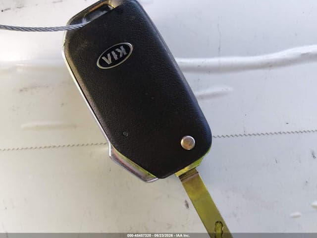 2020 KIA SOUL S 11