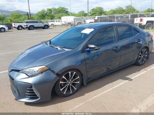 2017 TOYOTA COROLLA SE 2