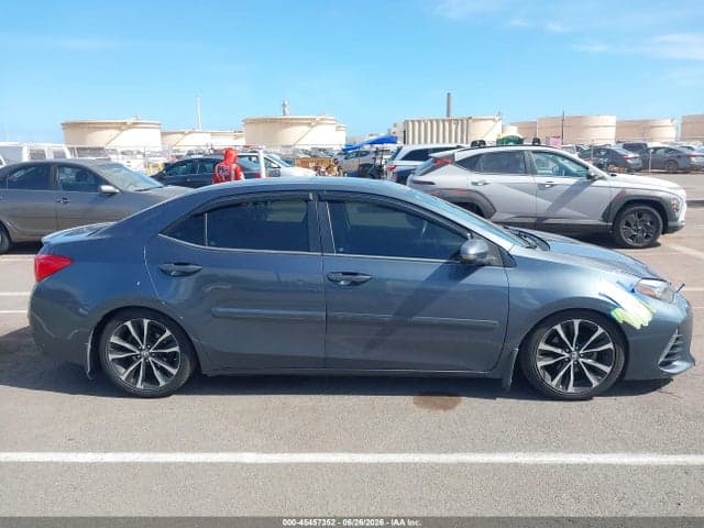 2017 TOYOTA COROLLA SE 13