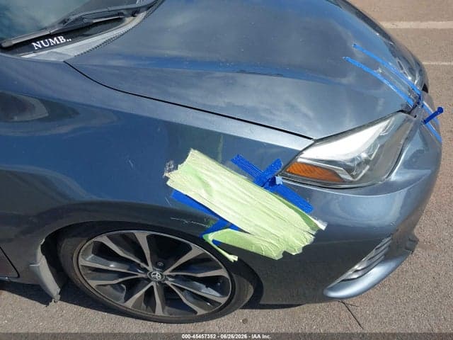 2017 TOYOTA COROLLA SE 18