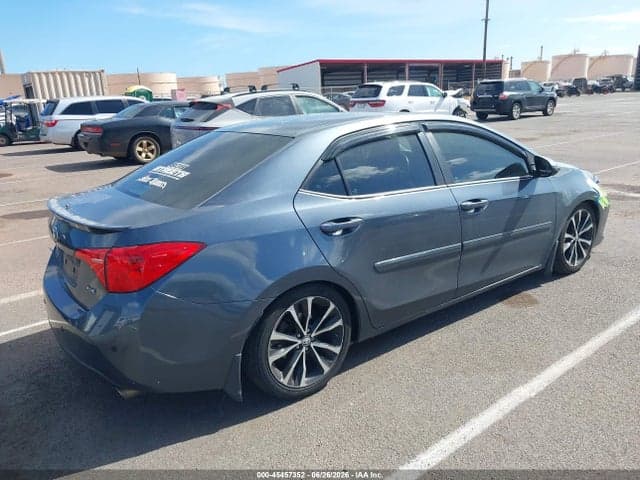 2017 TOYOTA COROLLA SE 4