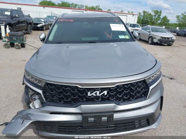 2022 KIA SORENTO HYBRID S 12