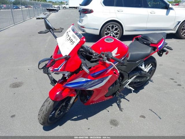 2025 HONDA CBR500 RA 2