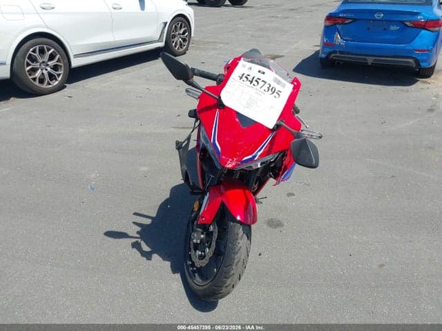2025 HONDA CBR500 RA 5
