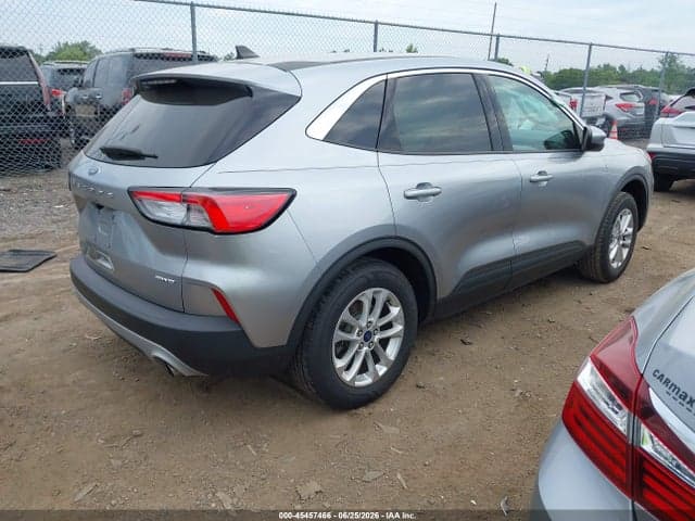 2021 FORD ESCAPE SE 4