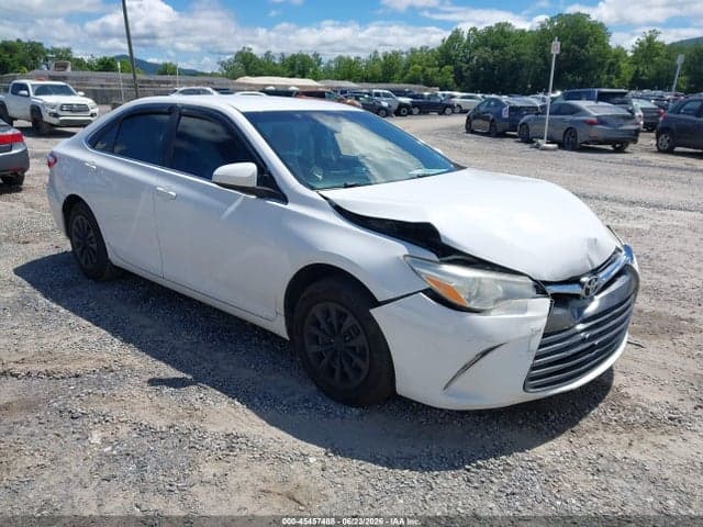 2017 TOYOTA CAMRY LE 1