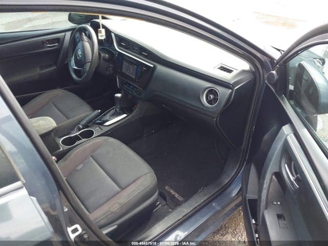 2017 TOYOTA COROLLA LE 5