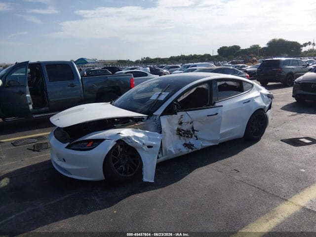 2024 TESLA MODEL 3 3