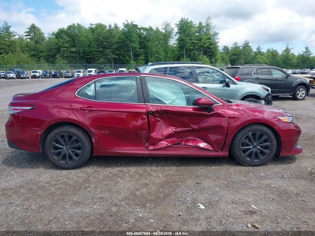 2018 TOYOTA CAMRY LE 14