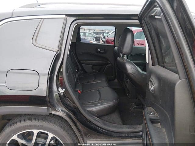 2018 JEEP COMPASS LIMITED FWD 8