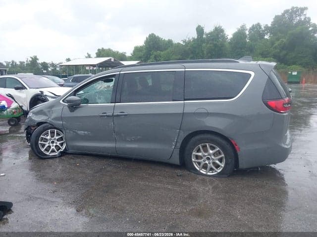 2022 CHRYSLER PACIFICA TOURING L 13