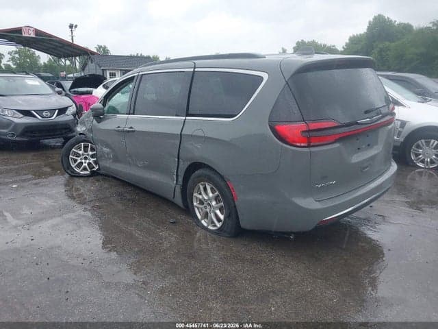 2022 CHRYSLER PACIFICA TOURING L 3