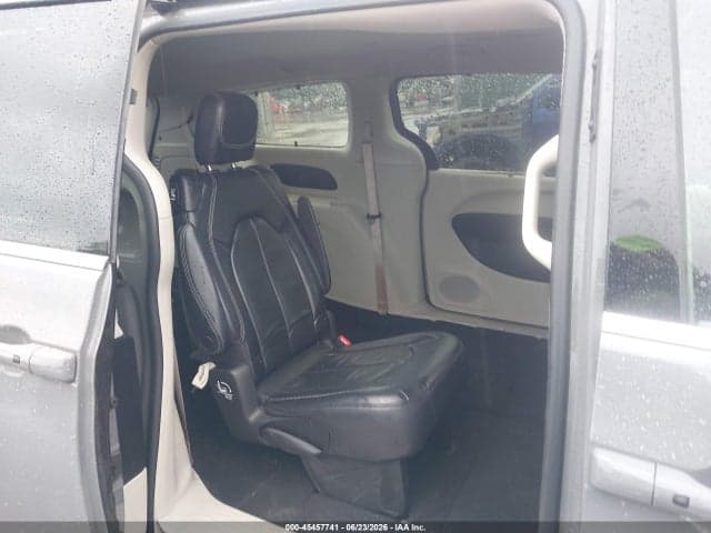 2022 CHRYSLER PACIFICA TOURING L 8