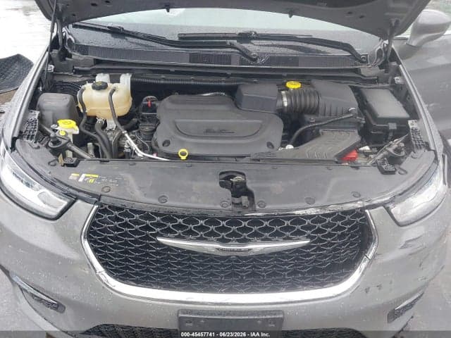 2022 CHRYSLER PACIFICA TOURING L 10