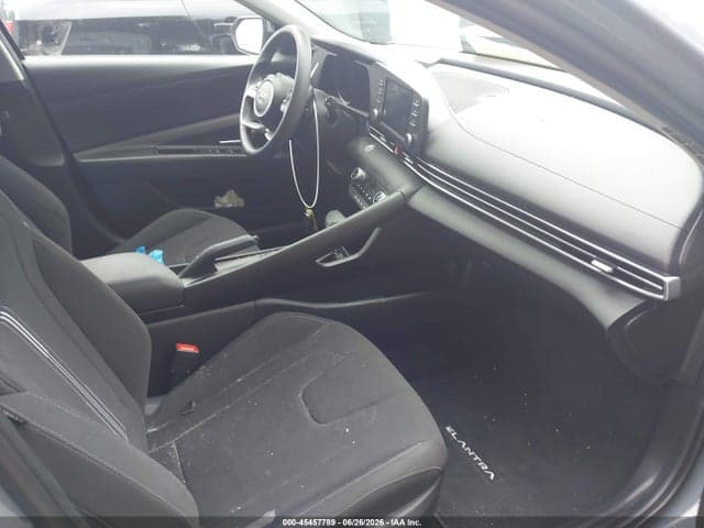 2023 HYUNDAI ELANTRA SEL 5