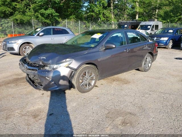 2017 TOYOTA CAMRY SE 2