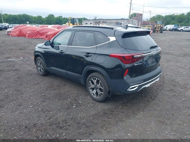 2023 KIA SELTOS EX 3