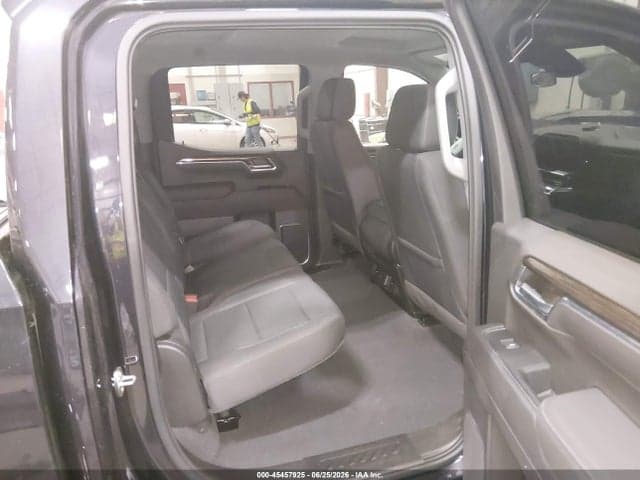 2023 CHEVROLET SILVERADO 1500 4WD SHORT BED RST 8