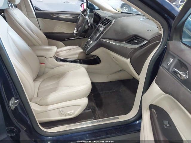 2017 LINCOLN MKC PREMIERE 5