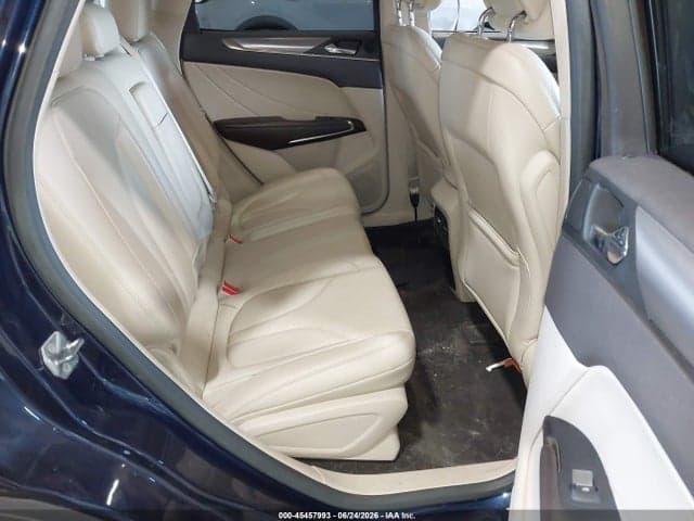2017 LINCOLN MKC PREMIERE 8