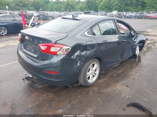 2017 CHEVROLET CRUZE LT AUTO 4