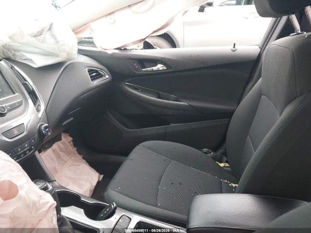 2017 CHEVROLET CRUZE LT AUTO 5