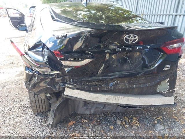 2021 TOYOTA CAMRY SE AWD 6