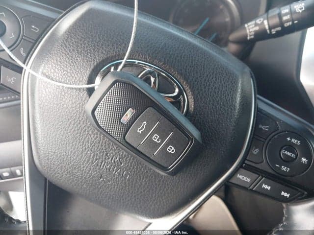 2021 TOYOTA VENZA LIMITED 11