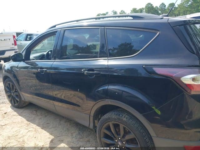 2017 FORD ESCAPE SE 15
