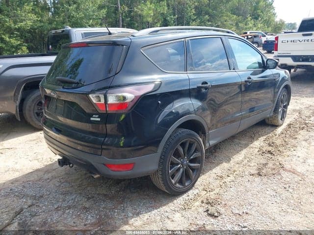 2017 FORD ESCAPE SE 4