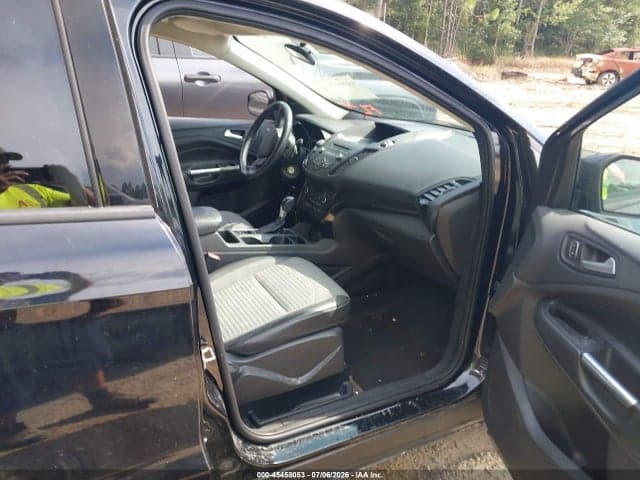 2017 FORD ESCAPE SE 5