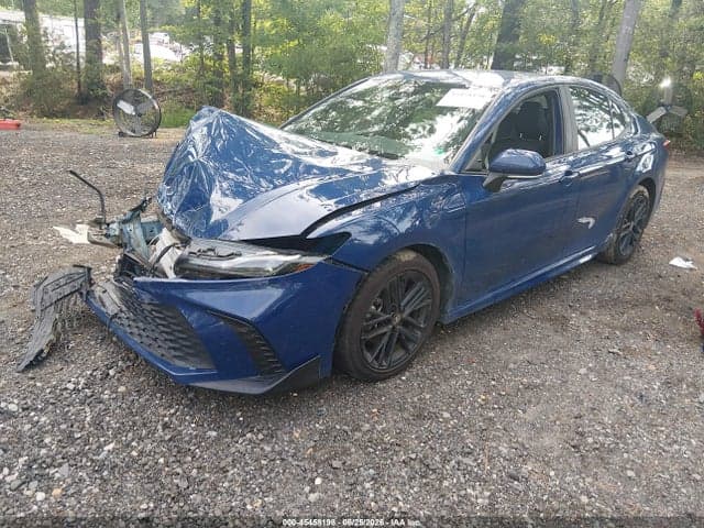 2025 TOYOTA CAMRY SE 2
