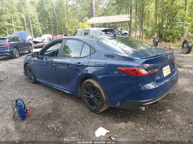 2025 TOYOTA CAMRY SE 3