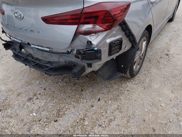 2020 HYUNDAI ELANTRA SEL 18