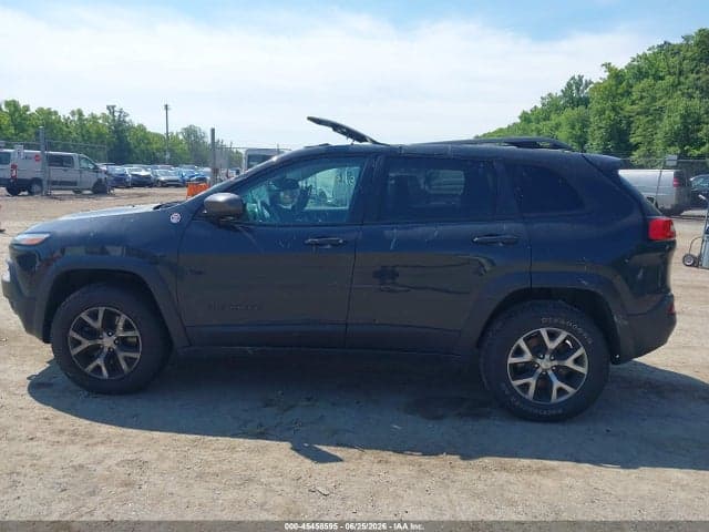 2017 JEEP CHEROKEE TRAILHAWK 14